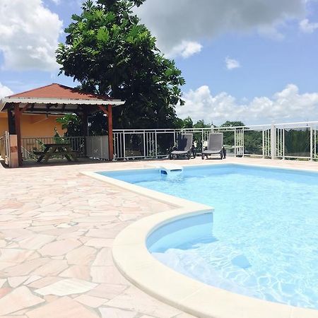 Le Papillon Apartment Le Moule Exterior photo